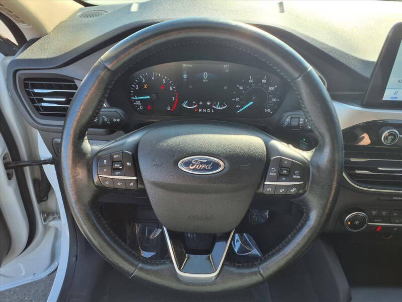 2020 Ford Escape SEL