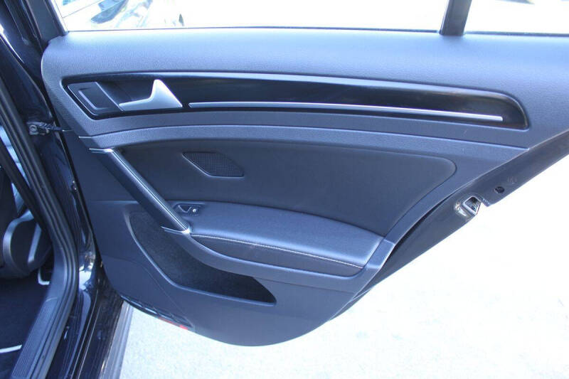 2016 Volkswagen Golf R