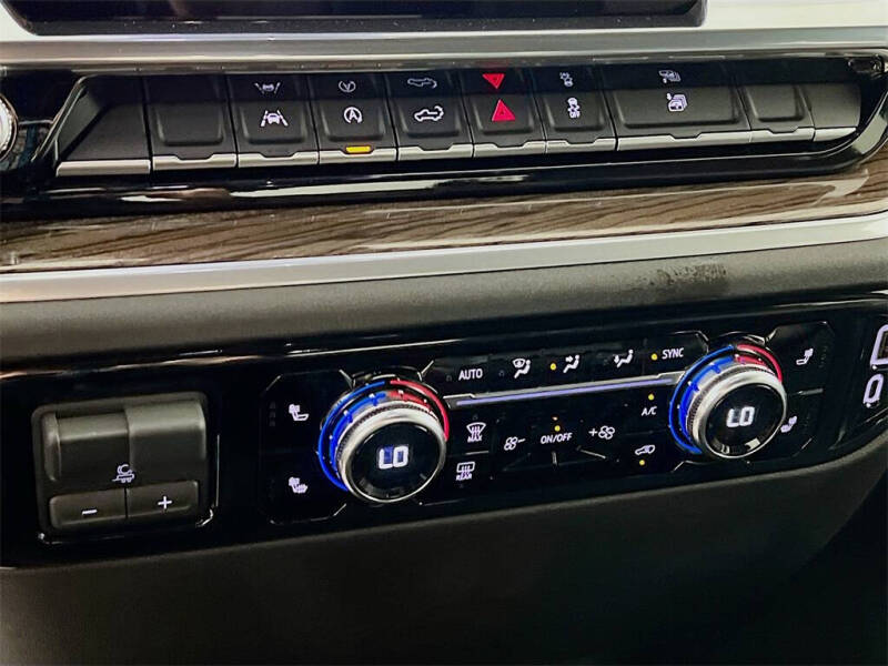 2026 GMC Sierra 1500 Elevation Standard