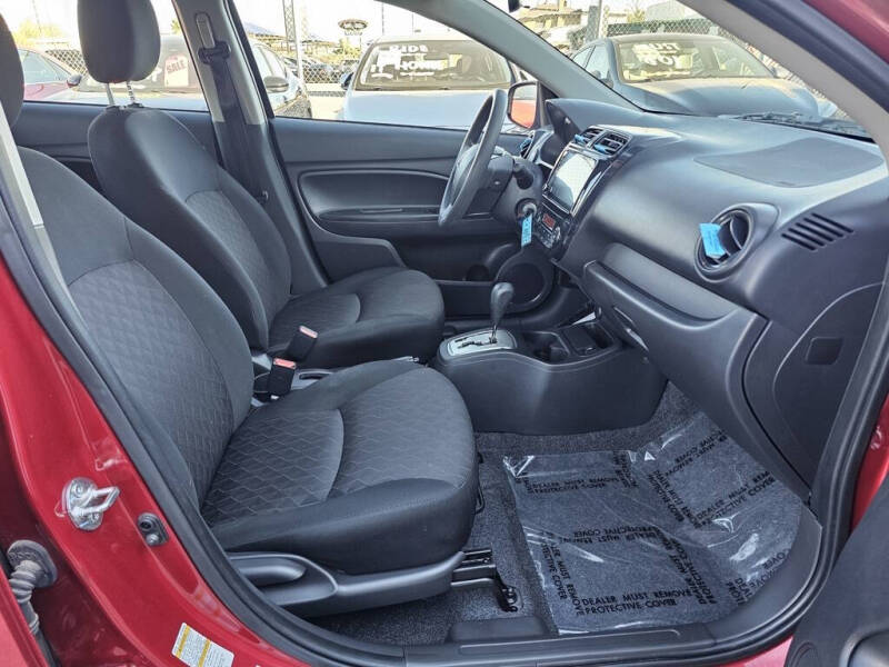 2024 Mitsubishi Mirage ES