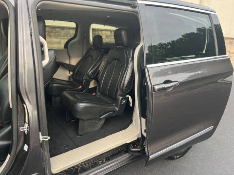 2018 Chrysler Pacifica Touring L