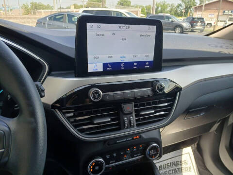 2020 Ford Escape SE