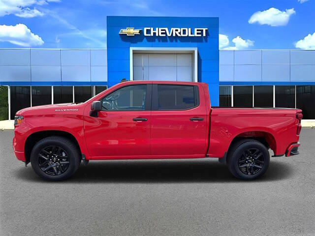 2025 Chevrolet Silverado 1500 Custom