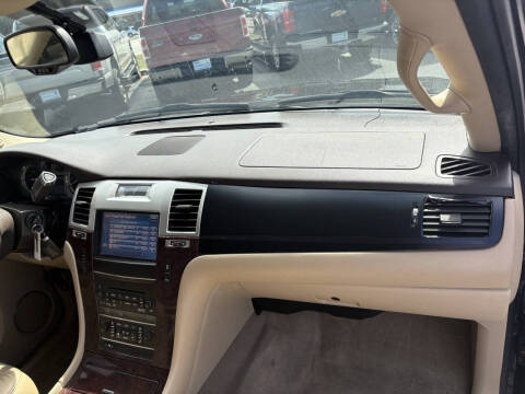2014 Cadillac Escalade Luxury