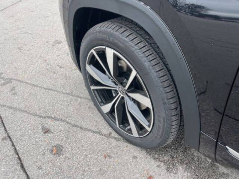 2026 Volkswagen Atlas Cross Sport SEL Premium R-Line 4Motion