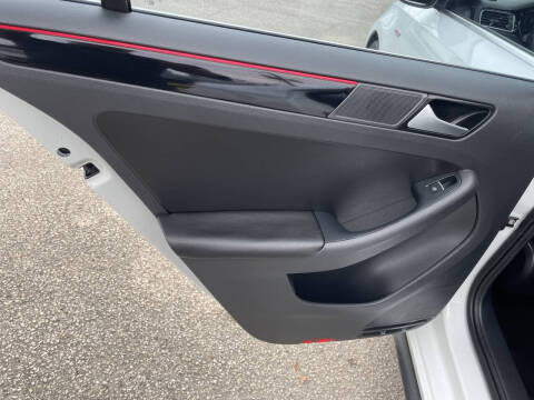 2017 Volkswagen Jetta 2.0T GLI