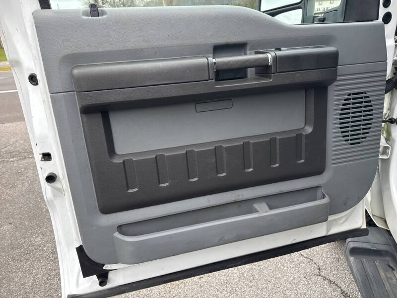 2011 Ford F-250 Super Duty XL