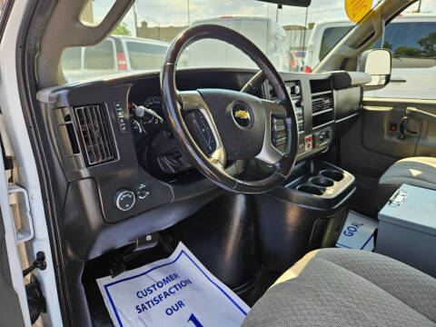 2017 Chevrolet Express 2500