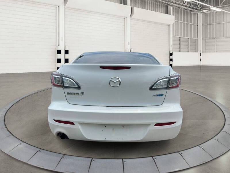 2013 Mazda MAZDA3