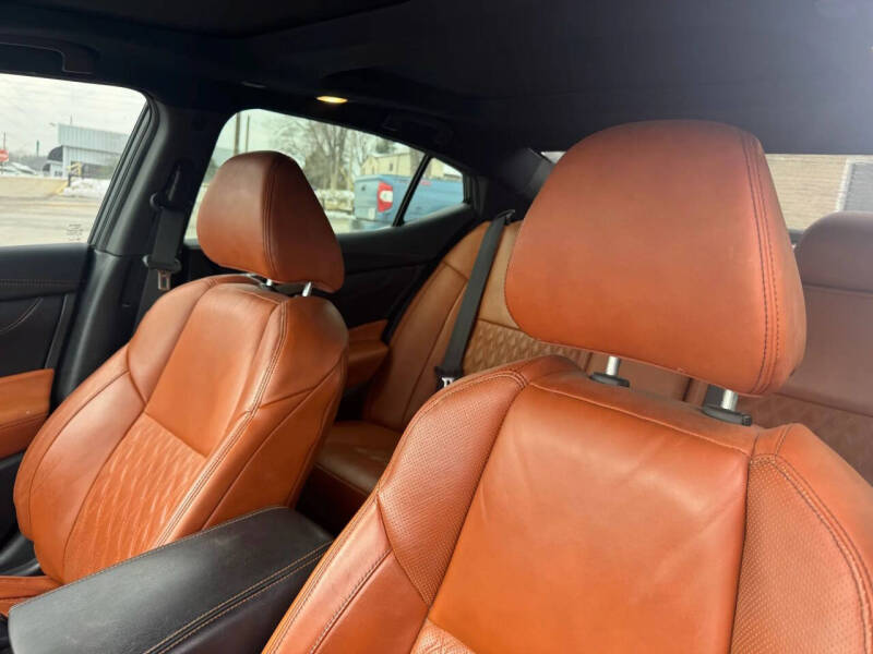 2020 Nissan Maxima Platinum