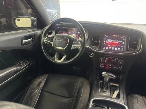 2015 Dodge Charger SXT