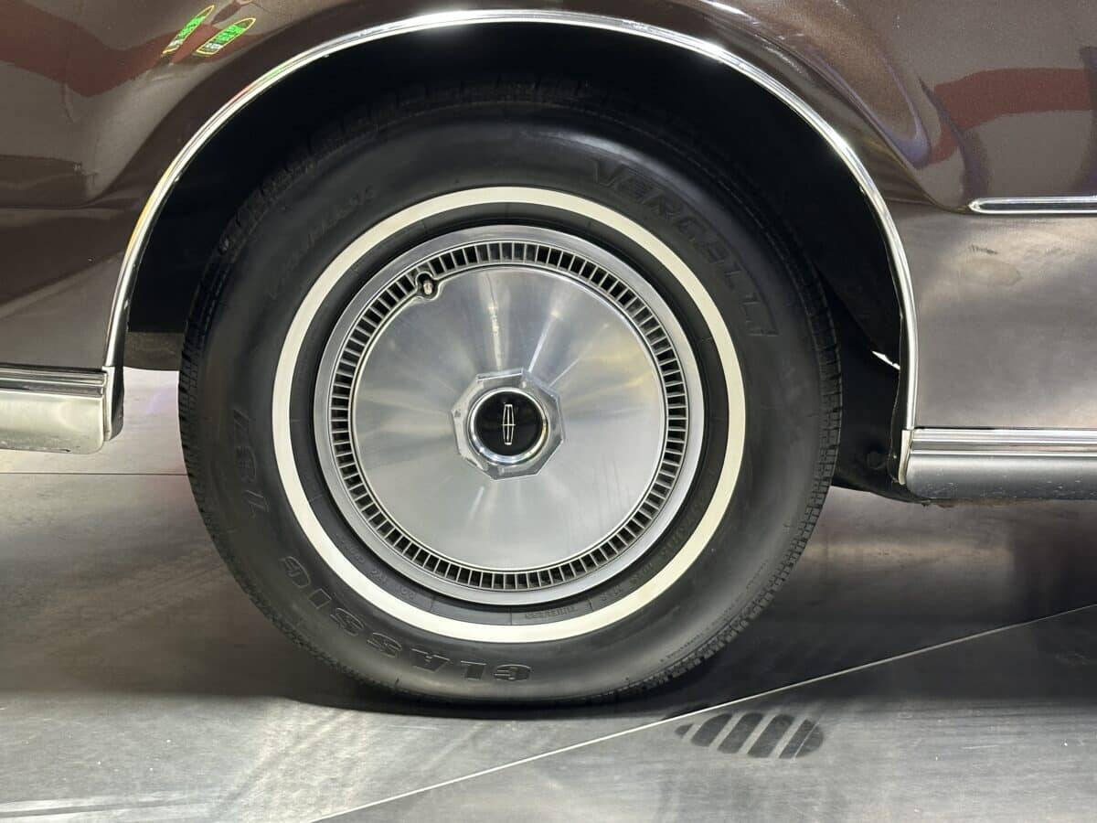 1973 Lincoln Continental 53
