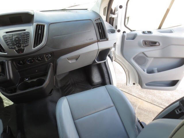 2015 Ford Transit 150 XLT