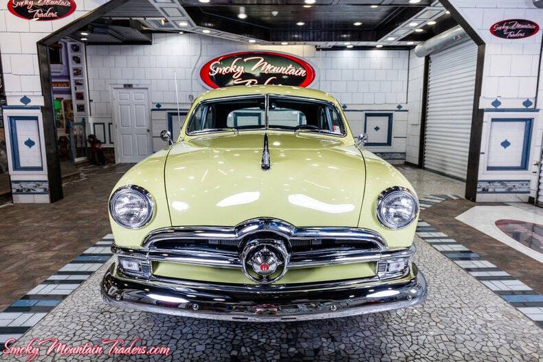 1950 Ford Custom Deluxe