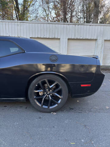 2012 Dodge Challenger SXT