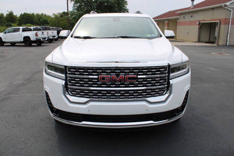 2023 GMC Acadia Denali