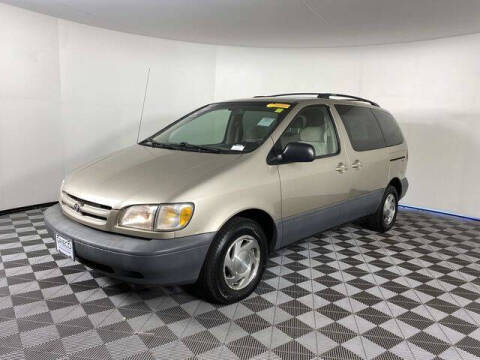 2000 Toyota Sienna
