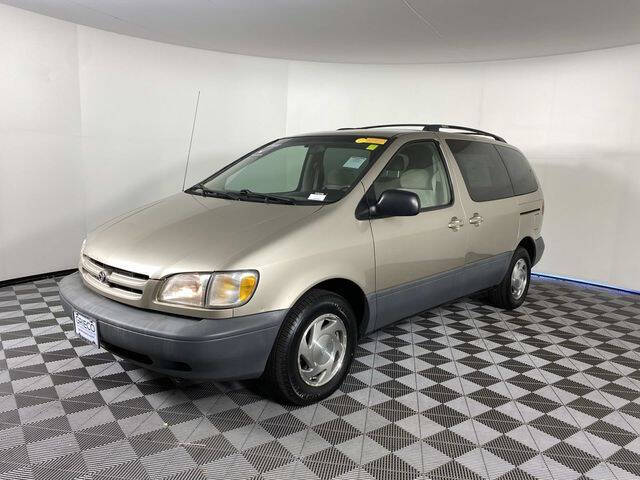 2000 Toyota Sienna