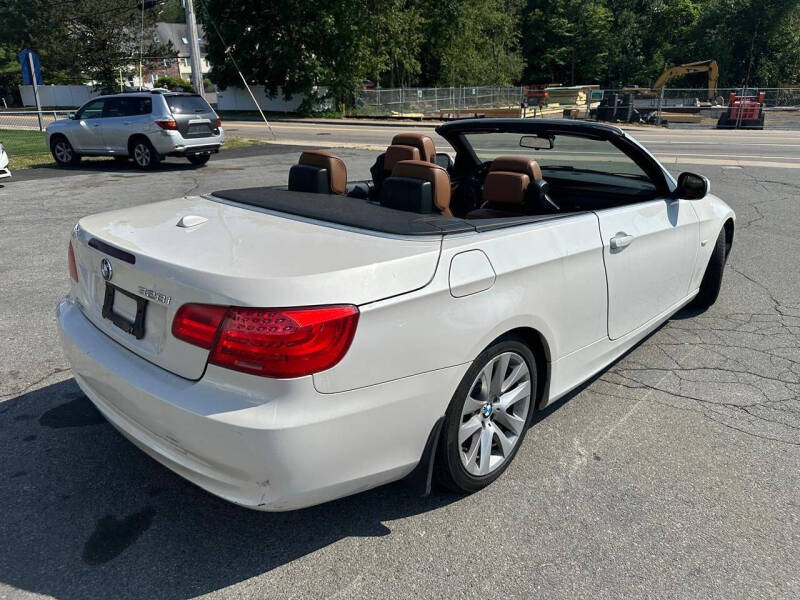 2011 BMW 3 Series 328i