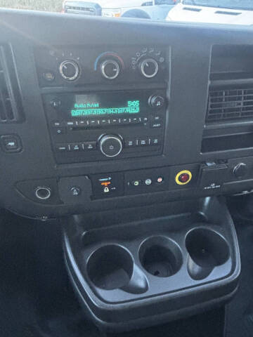 2017 Chevrolet Express 2500