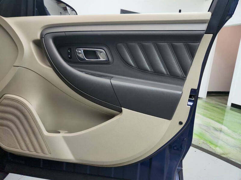 2012 Ford Taurus SEL