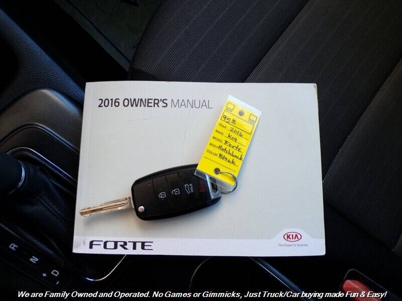 2016 Kia Forte5 LX