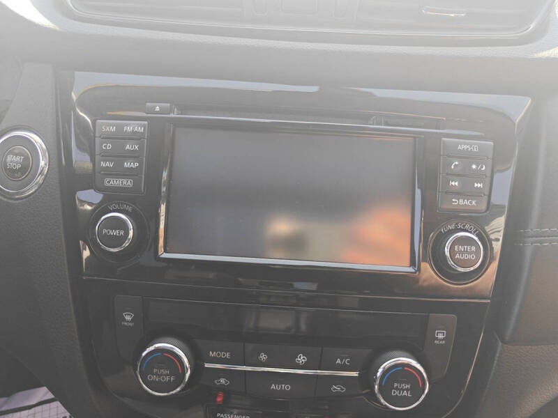 2017 Nissan Rogue SL