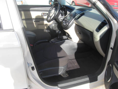 2010 Kia Soul +