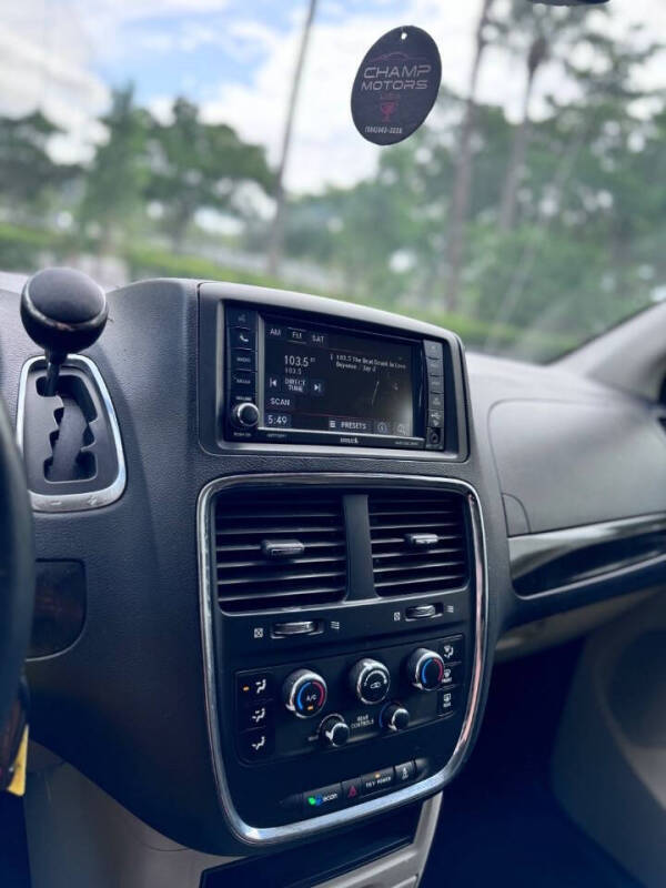 2013 Dodge Grand Caravan SE