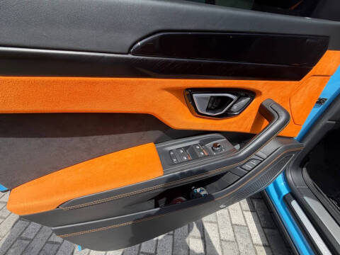 2022 Lamborghini Urus