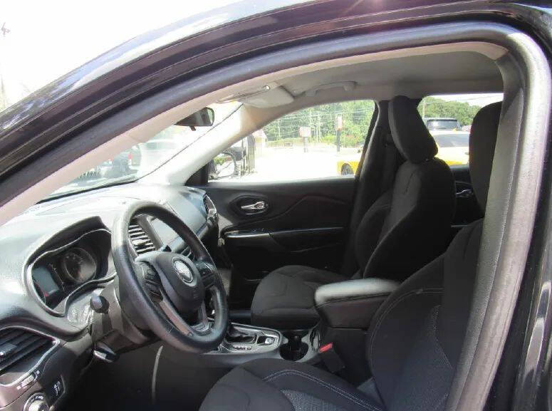 2019 Jeep Cherokee Latitude