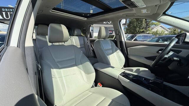 2023 Nissan Rogue SL