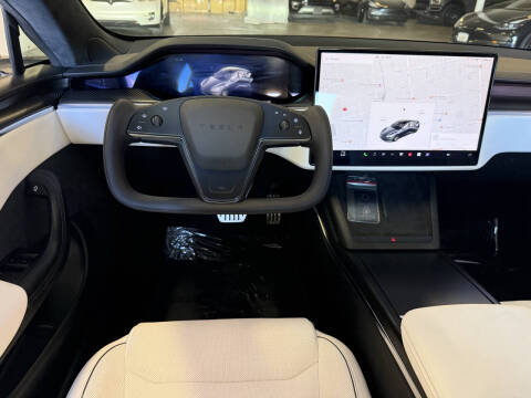 2022 Tesla Model S Plaid