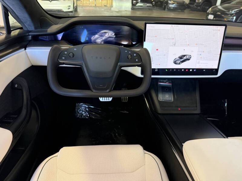 2022 Tesla Model S Plaid