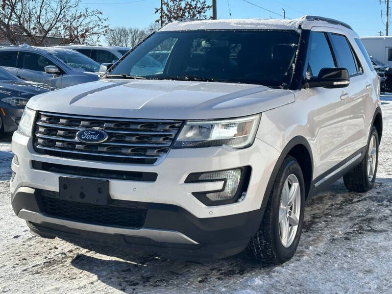 2017 Ford Explorer XLT's photo