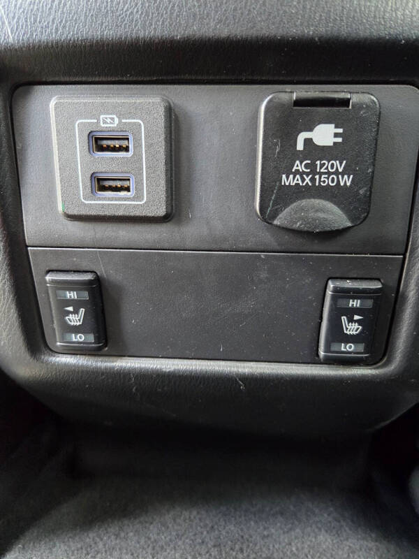 2018 Nissan Pathfinder SL