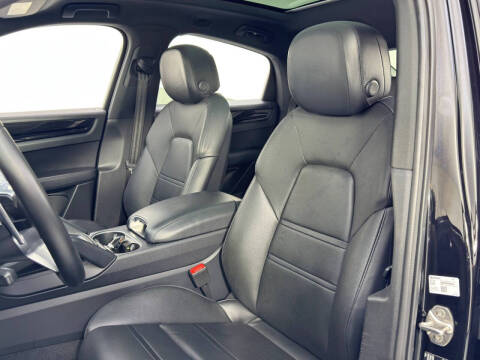 2022 Porsche Cayenne Coupe Platinum Edition