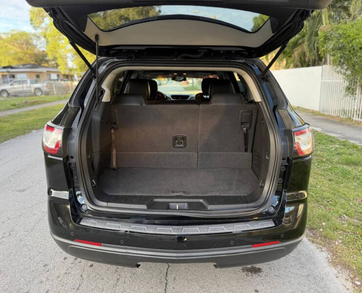 2017 Chevrolet Traverse LT