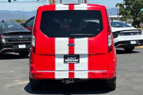 2022 Ford Transit Connect Titanium