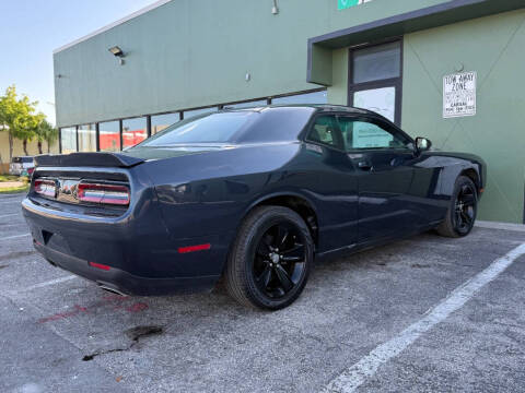 2019 Dodge Challenger SXT