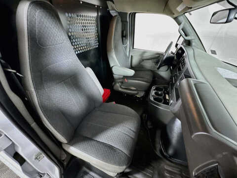 2025 GMC Savana 2500