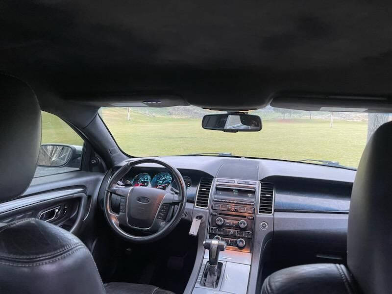 2010 Ford Taurus Limited