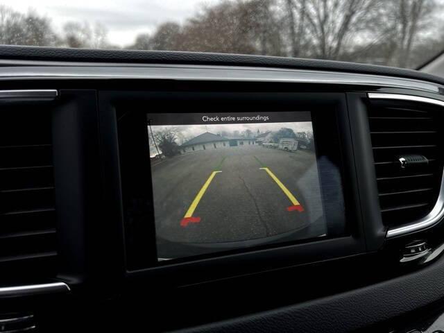 2020 Chrysler Pacifica Touring L