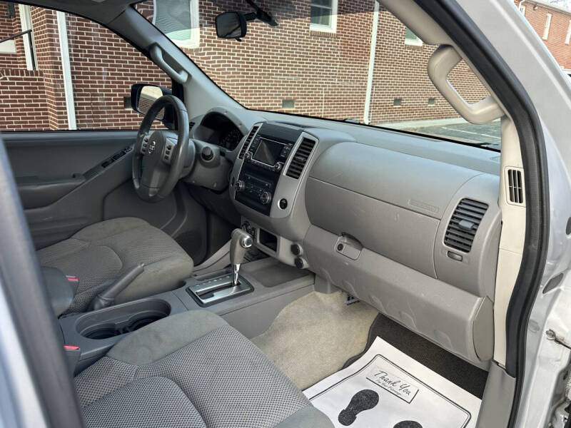 2016 Nissan Frontier SV