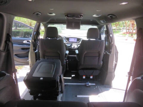 2021 Chrysler Pacifica Touring