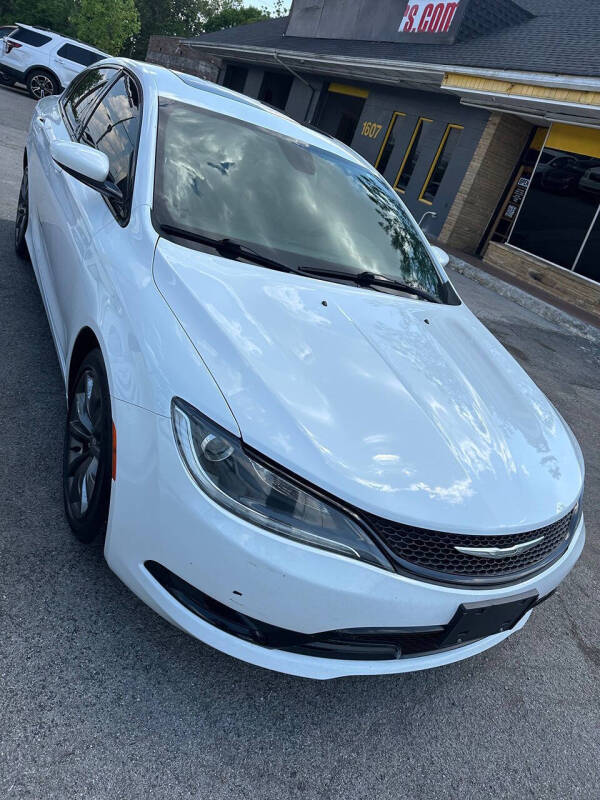2015 Chrysler 200 S