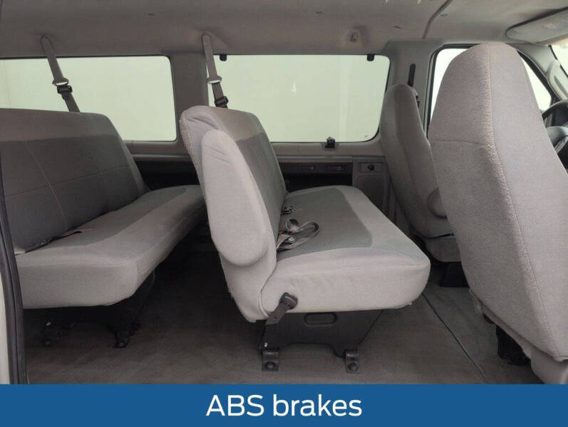 2007 Ford E-Series E-350 SD XLT