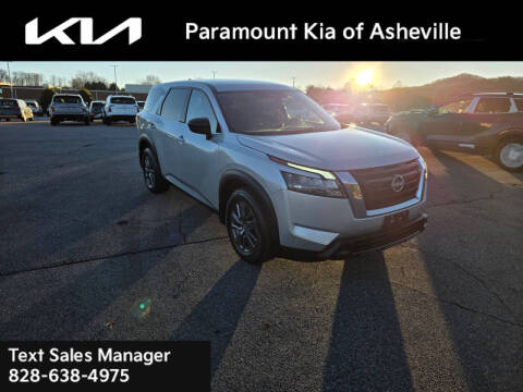 2024 Nissan Pathfinder S