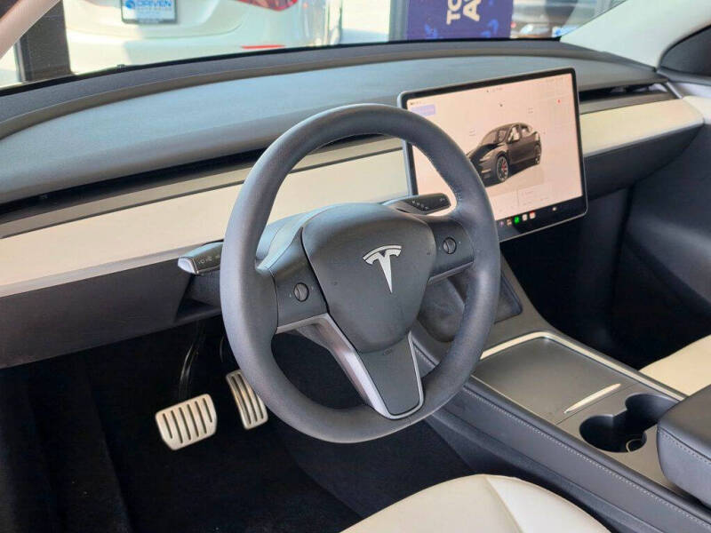 2023 Tesla Model Y Performance