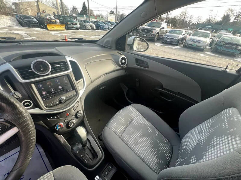 2020 Chevrolet Sonic LT